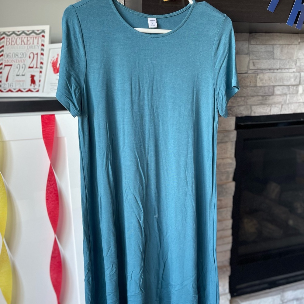 Old Navy Green Midi T-shirt with Short Sleeves